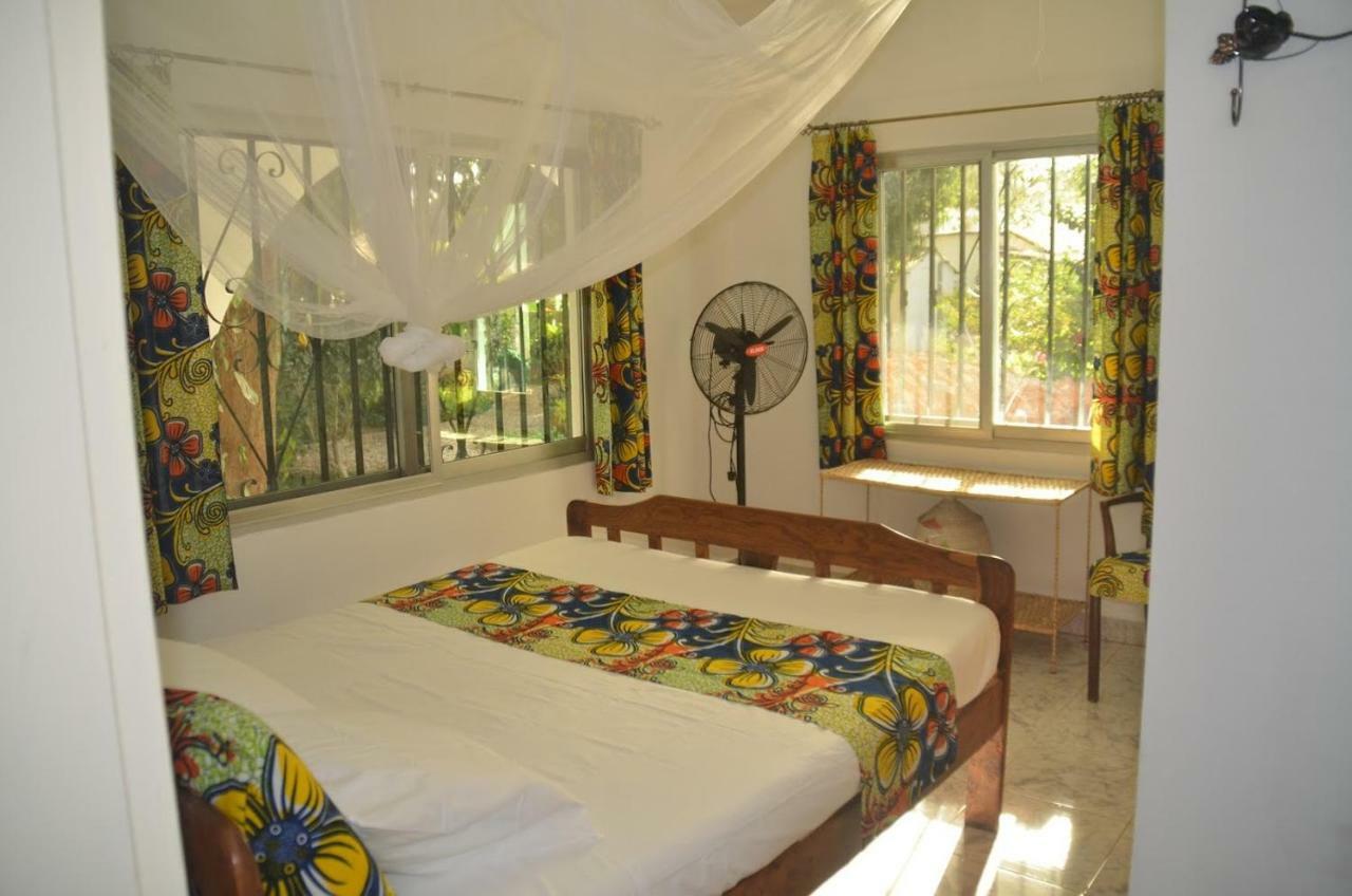 Villa Vokundahouse Kololi Exterior foto